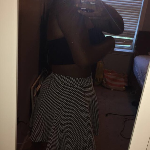 Forever 21 skirt - Picture 2 of 3